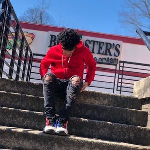 Meet your Posher, Thomas